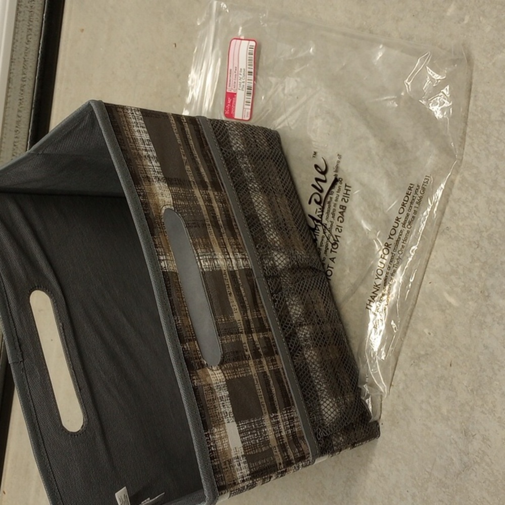 Thirty-One Fold N' File